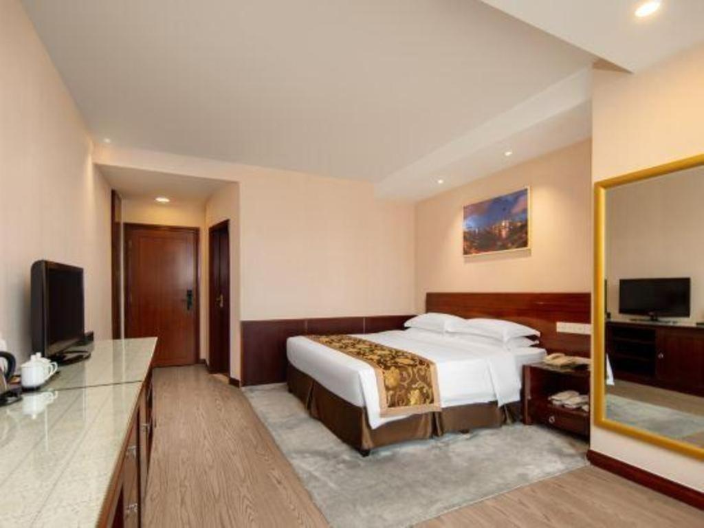 Jinrong International Hotel Shanghai Exterior photo