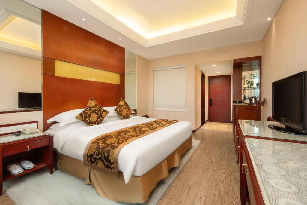 Jinrong International Hotel Shanghai Exterior photo